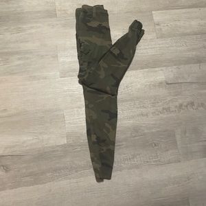 Army cargo pants